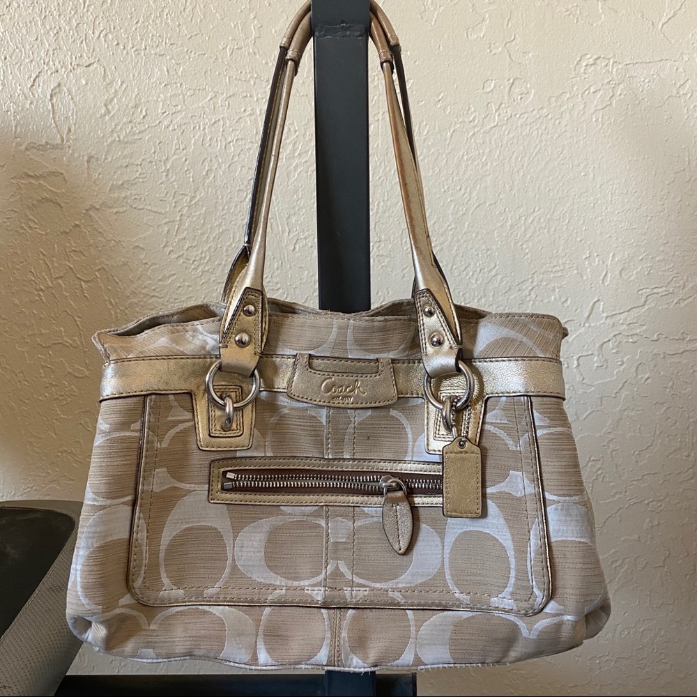 Coach handbag